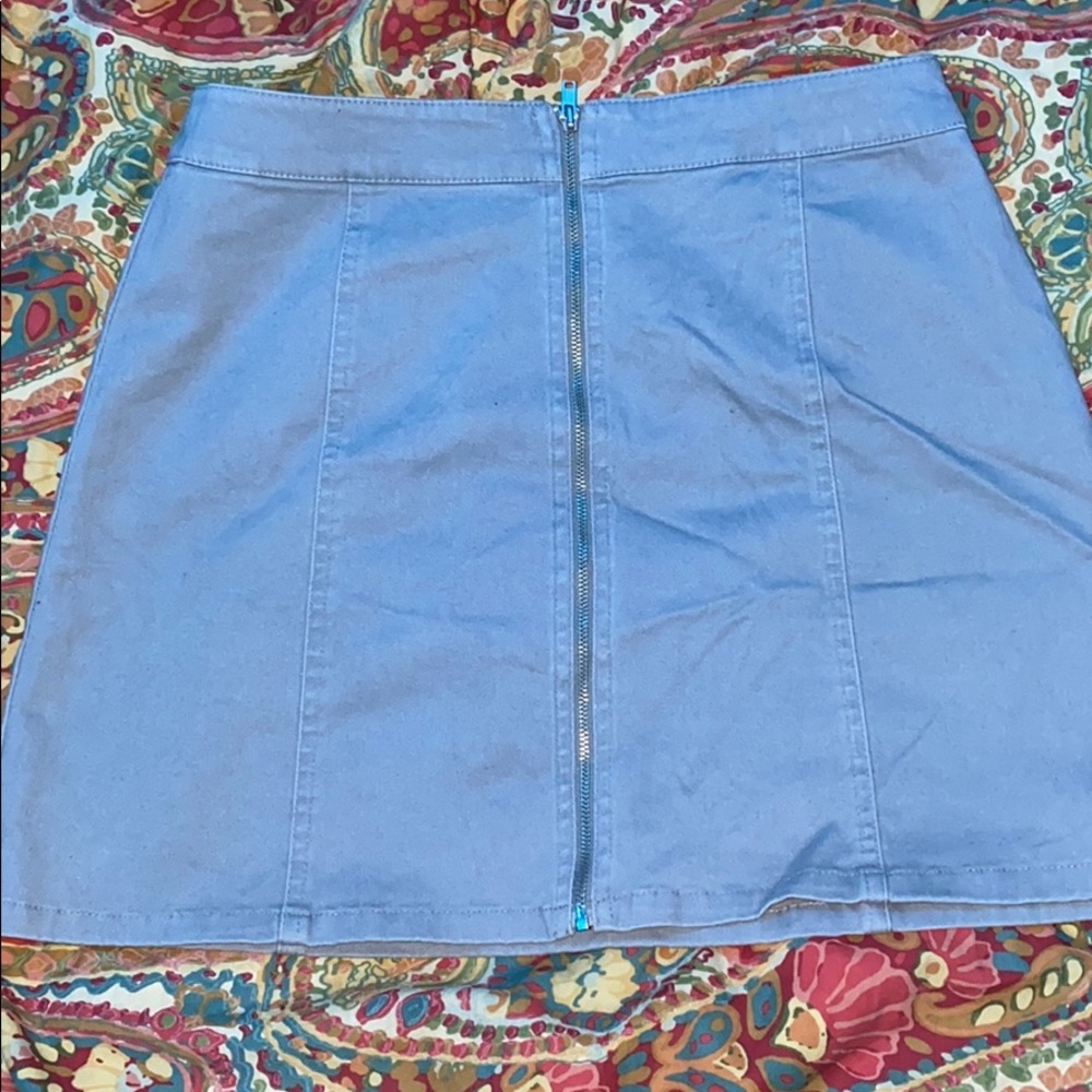 Grey mini skirt